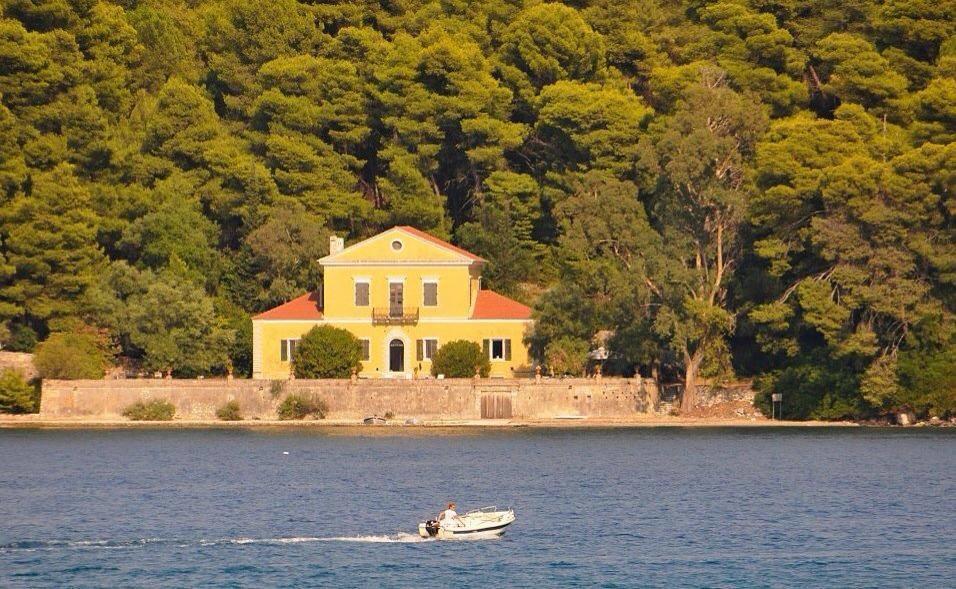 Homer'S Studio นีดรี ภายนอก รูปภาพ